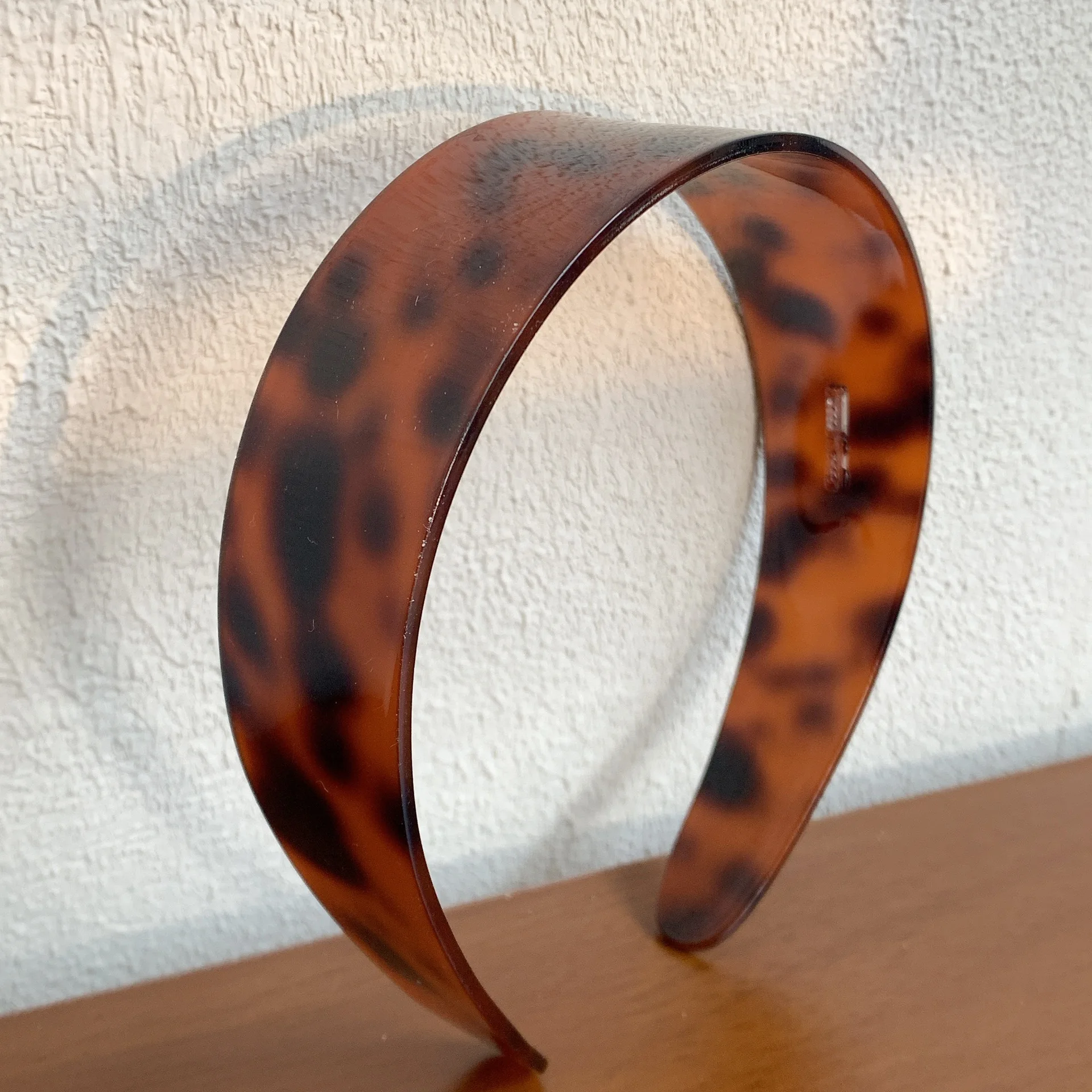 Leopard Print Headband Fashionable Wide Hair Hoop Acetate Headband Retro Fashion Headband For Wedding Office Party view 3