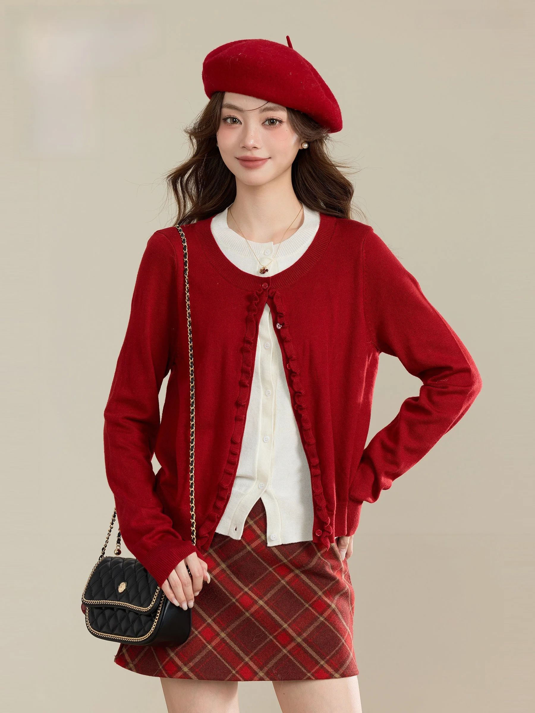 

Red round Ne Knitted Sweater Cardigan Waist Cinched Cisas New Year Women's Faion Soft Cozy Glitter Tead Star Berrie...