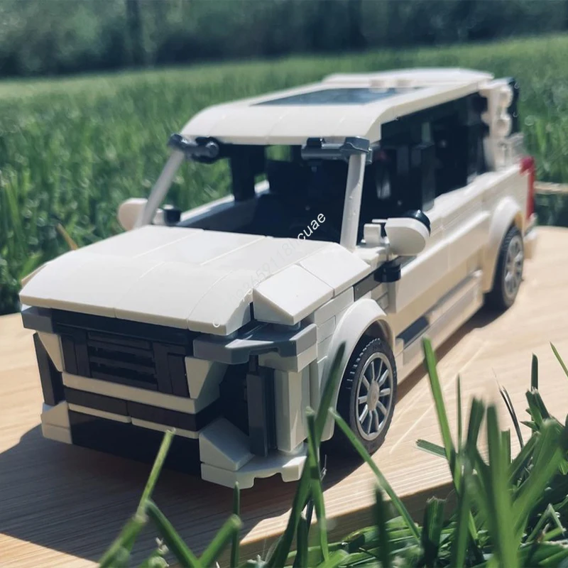 

424pcs MOC Cadillacess XT6 Model Building blocks Modular Education Kids creative toys idea DIY Christmas gifts