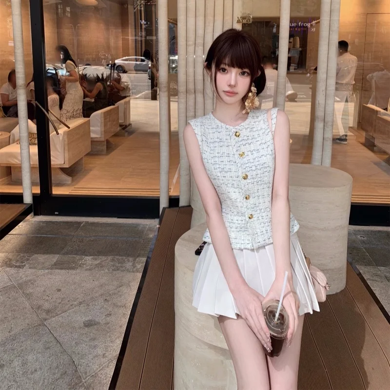 

Ele Milk White Vest with Golden Bule Chiiccyou Commute Sle Women's Jaet Single Button Closure Regular Length