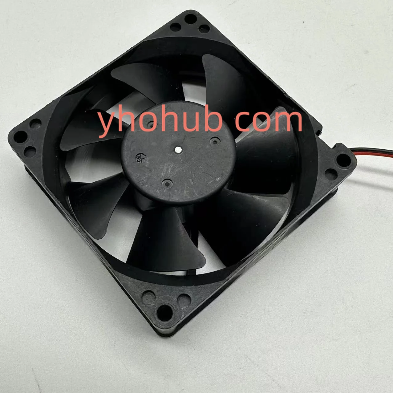 Nidec D08A-12TH 01 DC 12V 0.09A 80X80X25mm 2-Wire Server Cooling Fan