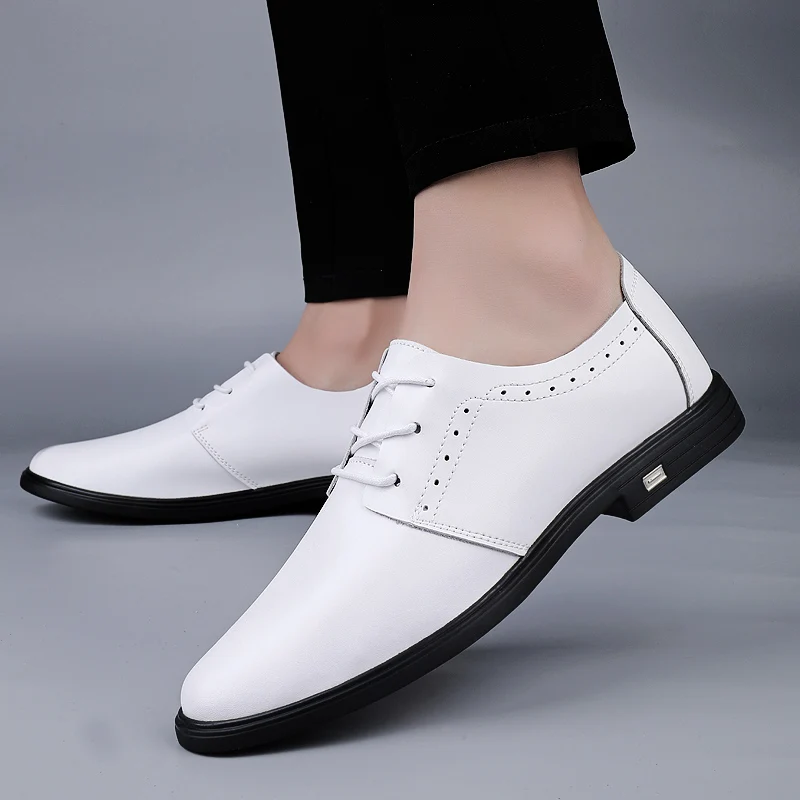 

Новые модные летние мужские кожаные туфли 2026 года: классические, дышащие, на шнуровке, с вырезами, повседневные, удобные, спортивные