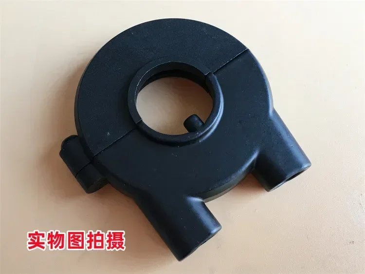 Applicable to infinite 500AC refueling seat buckle LX500-F/R 525R refueling seat throttle cable fixing seat