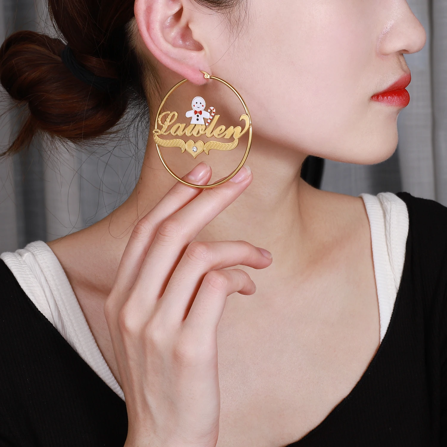 Dascusto أقراط اسم شخصي عيد الميلاد الزنجبيل رجل تصميم اثنين لهجة مخصصة مجوهرات احتفالية للنساء #3