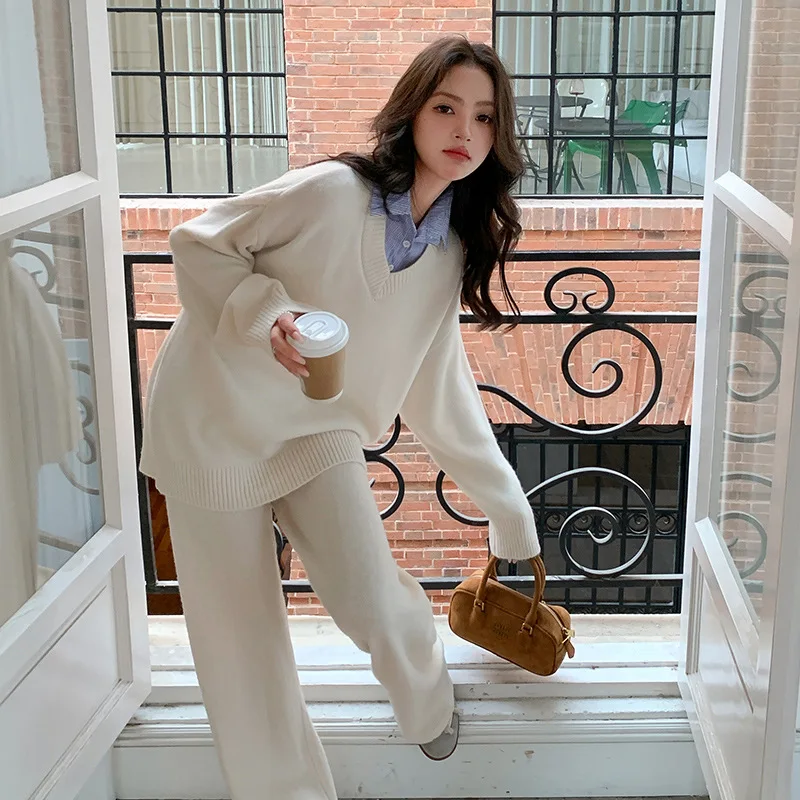 Koszula z efektem łączenia, imitacja dwuczęściowego topu z dzianiny + luźne spodnie z szerokimi nogawkami w jednolitym kolorze, damski zestaw dwuczęściowy na jesień i zimę 2025, nowość.