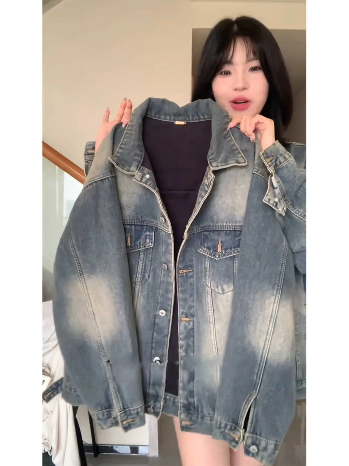 

Джинсовое пальто для женщин с хутряной толстовкой, плюшевое женское зимнее свободное пальто Ins Trend, для активного отдыха, софтшелл, стеганый капюшон с защитой от запаха