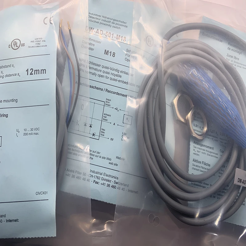 New Proximity Switch Sensor in Stock DW-AD-501-M18-120 DW-AD-502-M18-120 Reliable Gold Seller One-year Warranty