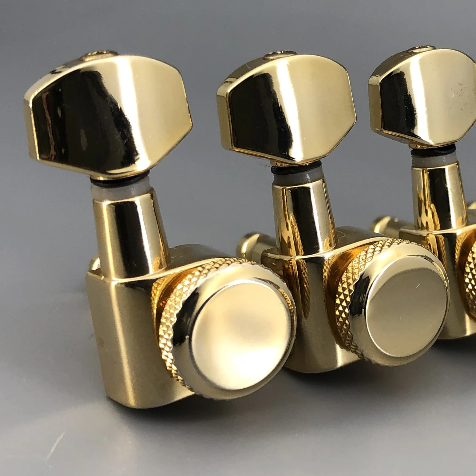 6 Peças de Botões Metálicos Dourados para Guitarra, Tarraxas de Bloqueio M6 Tipo SCHALLER com Engrenagem de Latão para Guitarras JP6 7 ST