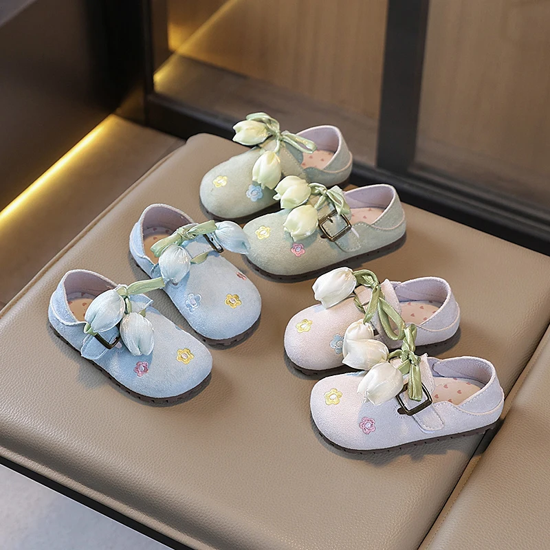 

Осень 202, замшевые кожаные туфли на плоской подошве для девочек, полутапочки Baotou, детская уличная повседневная удобная обувь с цветочной вышивкой для малышей