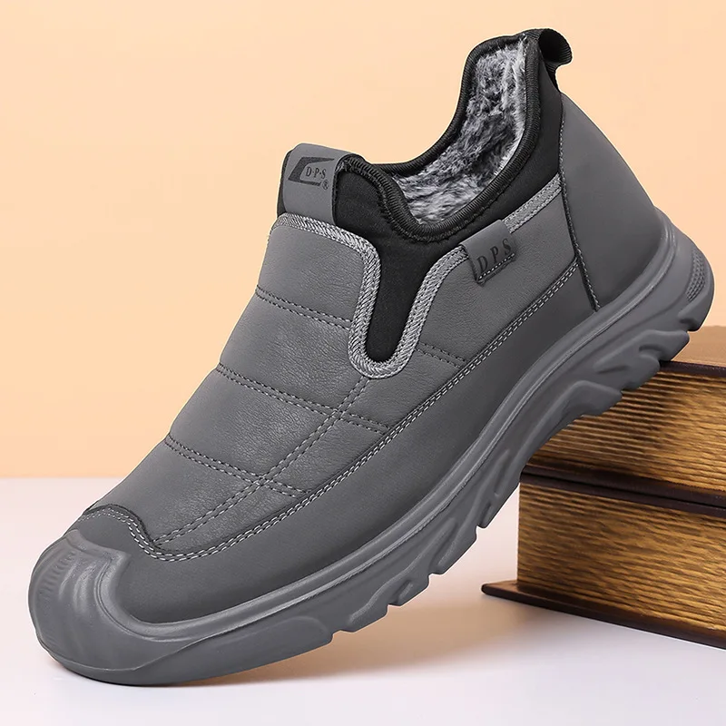 Men's High Top Winter Boots Fashionable Casual Shoes with Plush Insulation Soft Sole Anti-Slip Cotton Outdoor Snow Boots