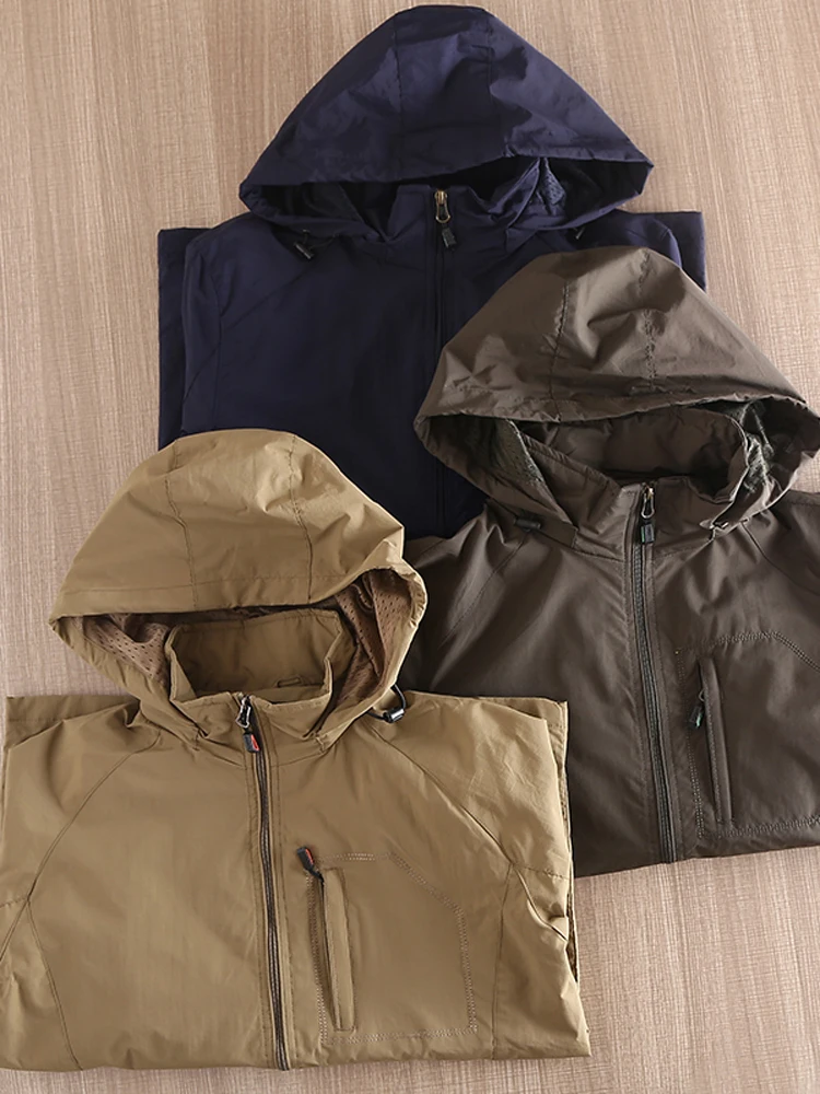 

Мужская уличная куртка в американском стиле, новая весенняя модель, ветрозащитная, водонепроницаемая, с капюшоном, приталенная, повседневная, с длинными рукавами, из полиэфирного волокна