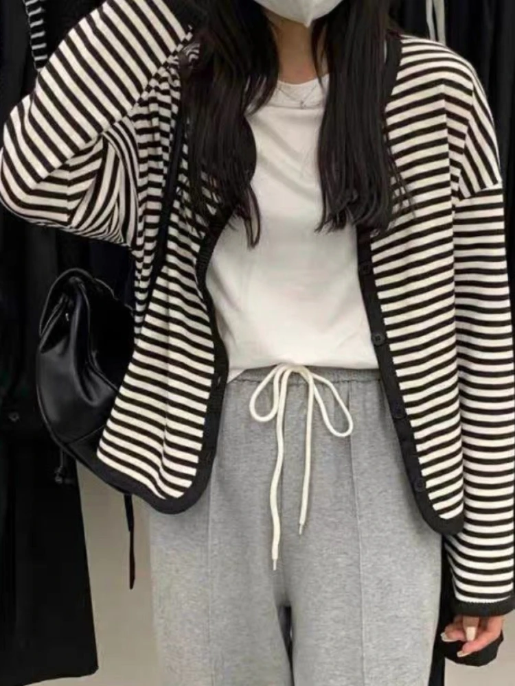 

Striped Jackets Women Loose Retro Fashion Knitting Spring Autumn Slouchy Korean Style Elegant All-match Design Basic Girls Daily