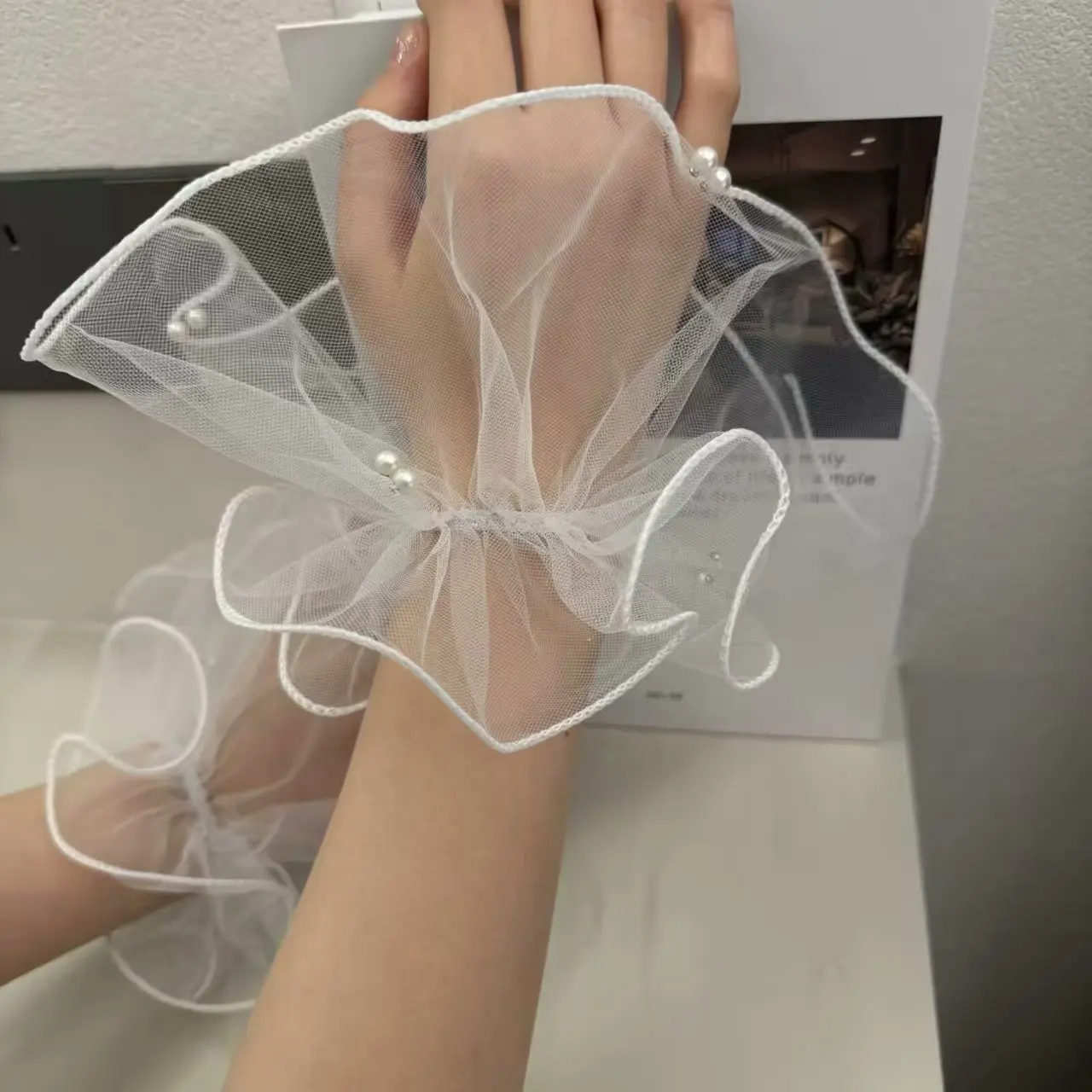 Pearl Mesh Sleeve C…