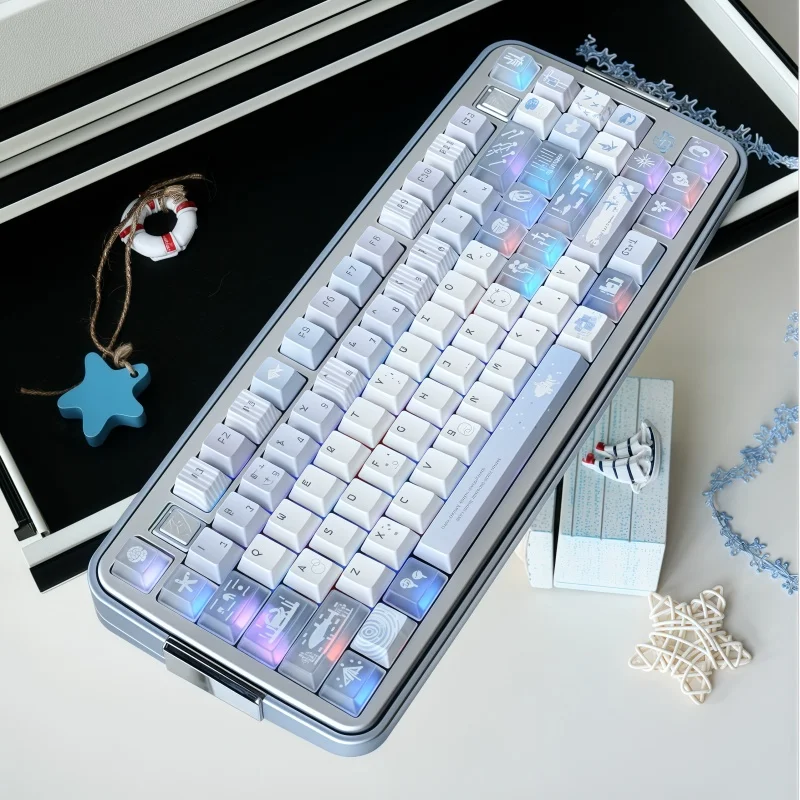 

Cute Keycaps Mocoo Blue Island Minimalist Blue Clear Transparent Five Sided Thermal Sublimation Ergonomic Silky Smooth Touch