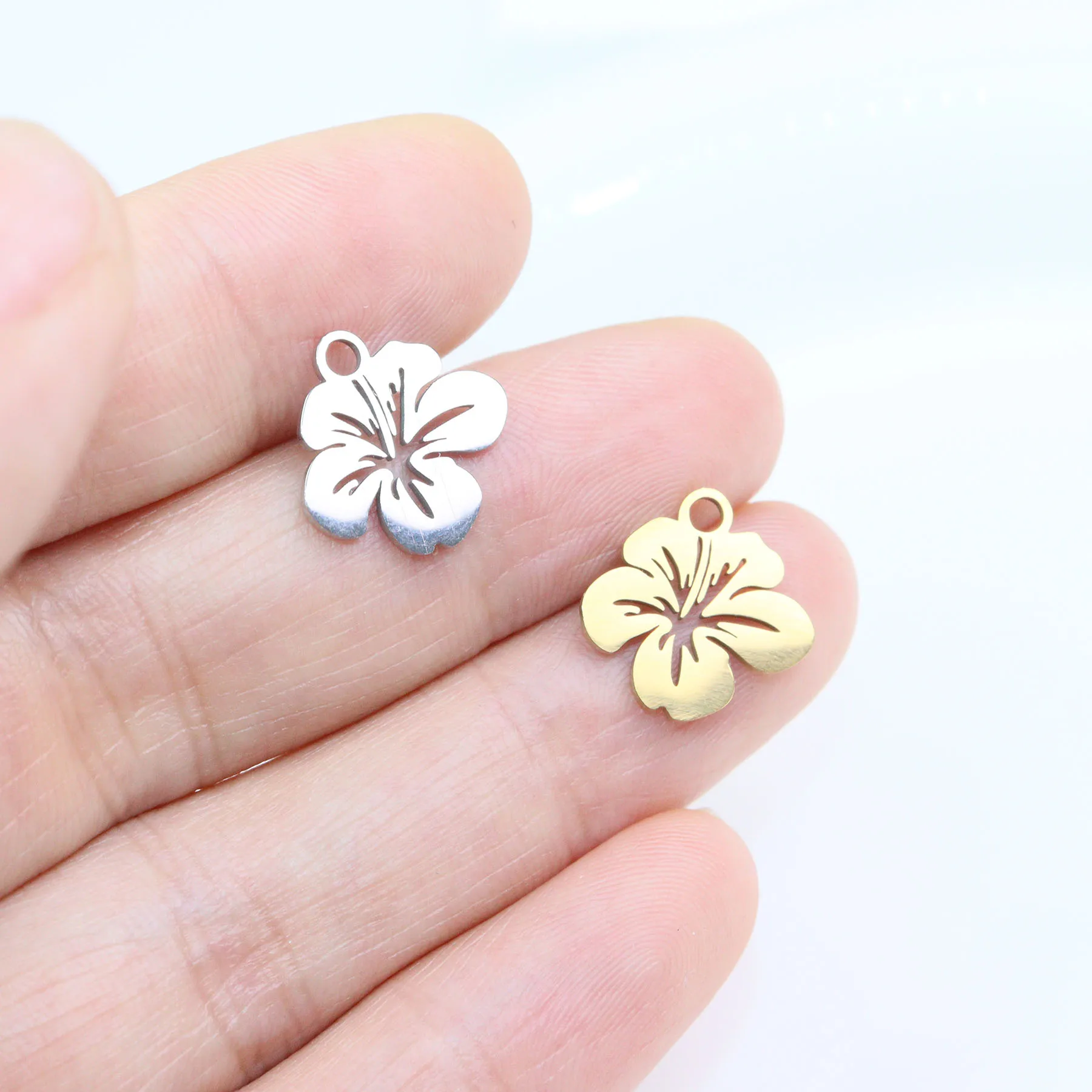 10pcs Stainless Steel Mirro Flower Polished Anti Allergic Girl Charms Pendant DIY Jewelry Necklace Earrings Unfading