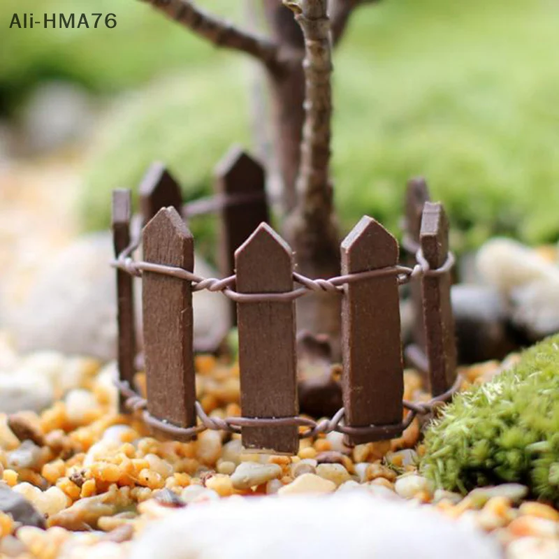 

(YY)5Pcs 2025 Dollhouse Miniature Wooden Fence DIY Landscape Fairy Garden Wood Barrier Micro Crafts Christmas Tree Decoration