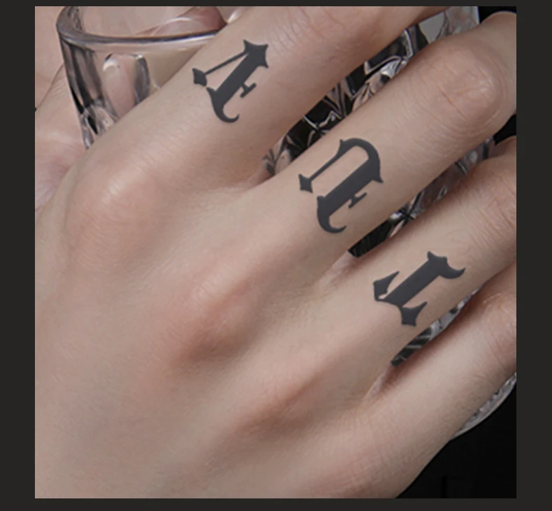 Langlebige wasserdichte Tattoo-Aufkleber, simulierte nicht-reflektierende temporäre Tattoos mit englischem Muster für Finger und Arm, Fake-Tattoo. – Detail 4
