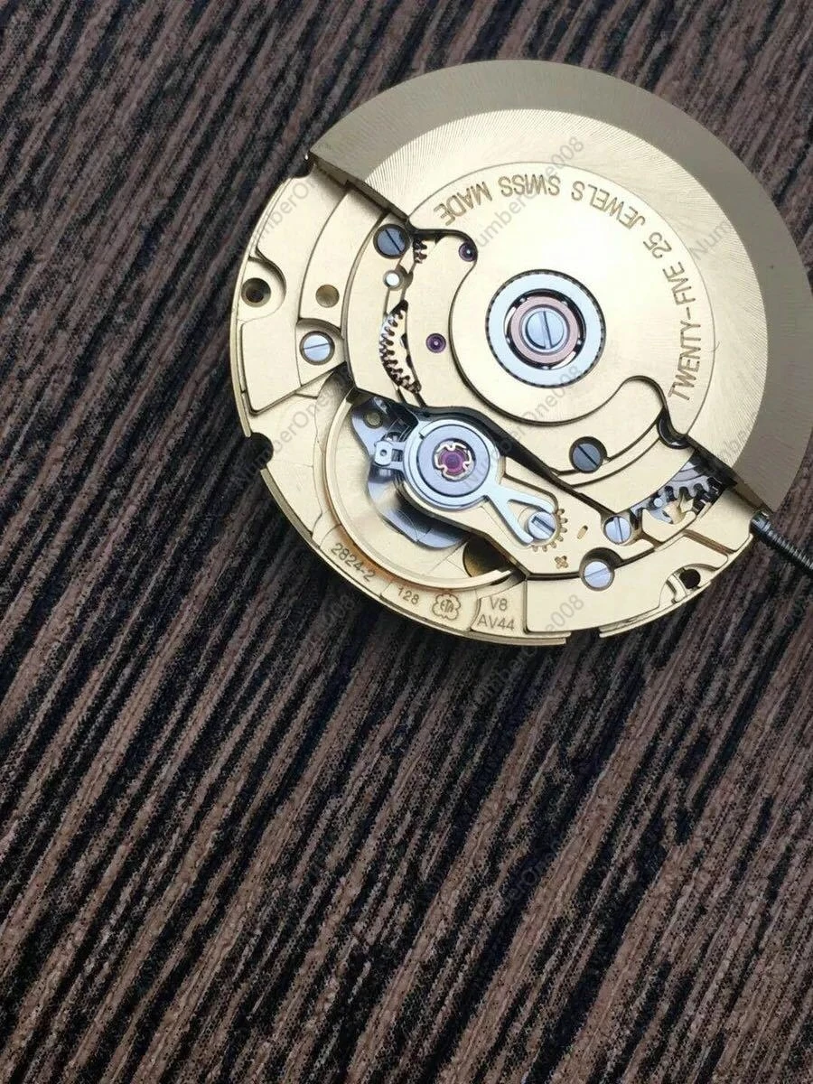 

Оригинальный швейцарский импортный новый механизм ETA2824-2, полностью автоматические механические детали часов, совместимые с корпусом часов