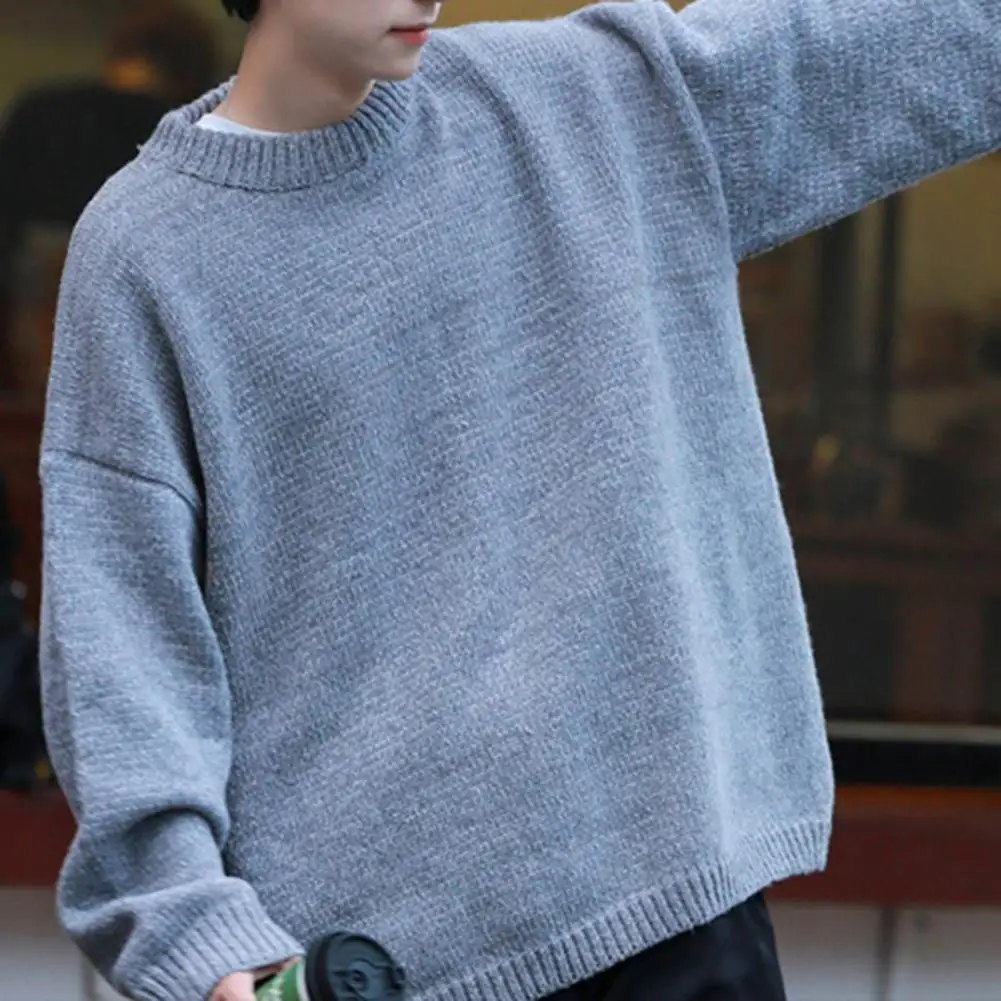 Sweater Pullover lengan panjang untuk pria, pakaian Sweater kerah bulat lengan panjang lembut hangat modis warna polos gaya Korea musim gugur musim dingin untuk pria