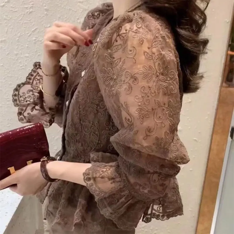 Vintage Elegant Lace Patchwork Blouse 2024 Spring Summer Commute Casual Single-breasted Female Clothing Hollow Out O-Neck Shirt