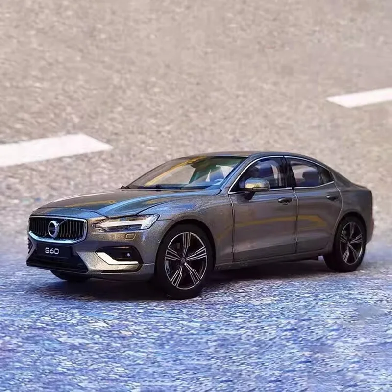 

1:18 Volvos S60 Alloy Luxy Car Model Diecasts Metal Vehicles Car Model High Simulation Collection Childrens Toys Gift Decoration