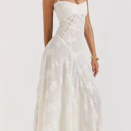 

2025 Summer New Fashion Tube Top One-word Collar Temperament Evening Dress Dress European and American Style