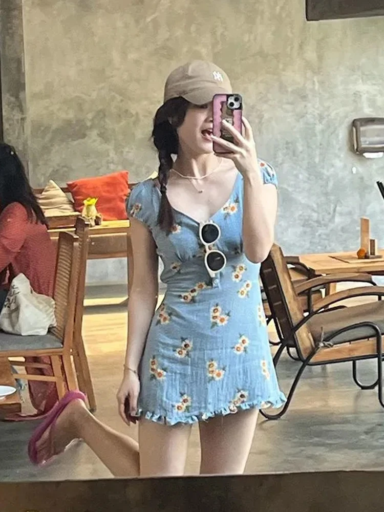 

Beach Vaion Sle Daisy V-ne ort Sve Women's Dr Pure Desire Waist-cinching Slimming ort Skirt Summer New Arrival