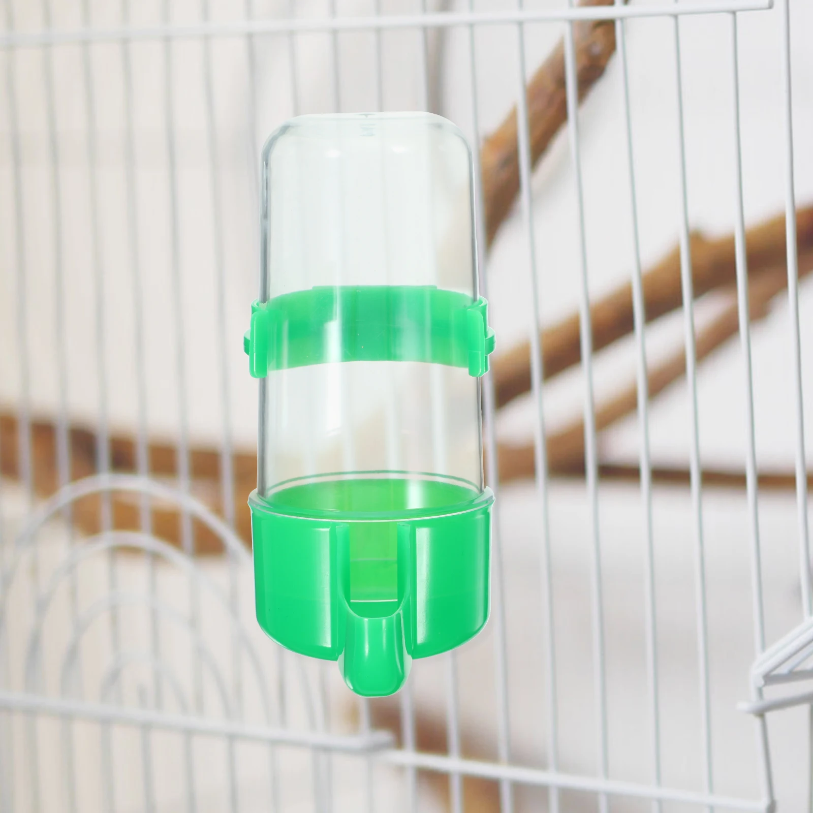 

2Pcs Bird Water Feeder Large Capacity Transparent Design Durable Material Easy to Install Pigeon Drinker Pet Supplies