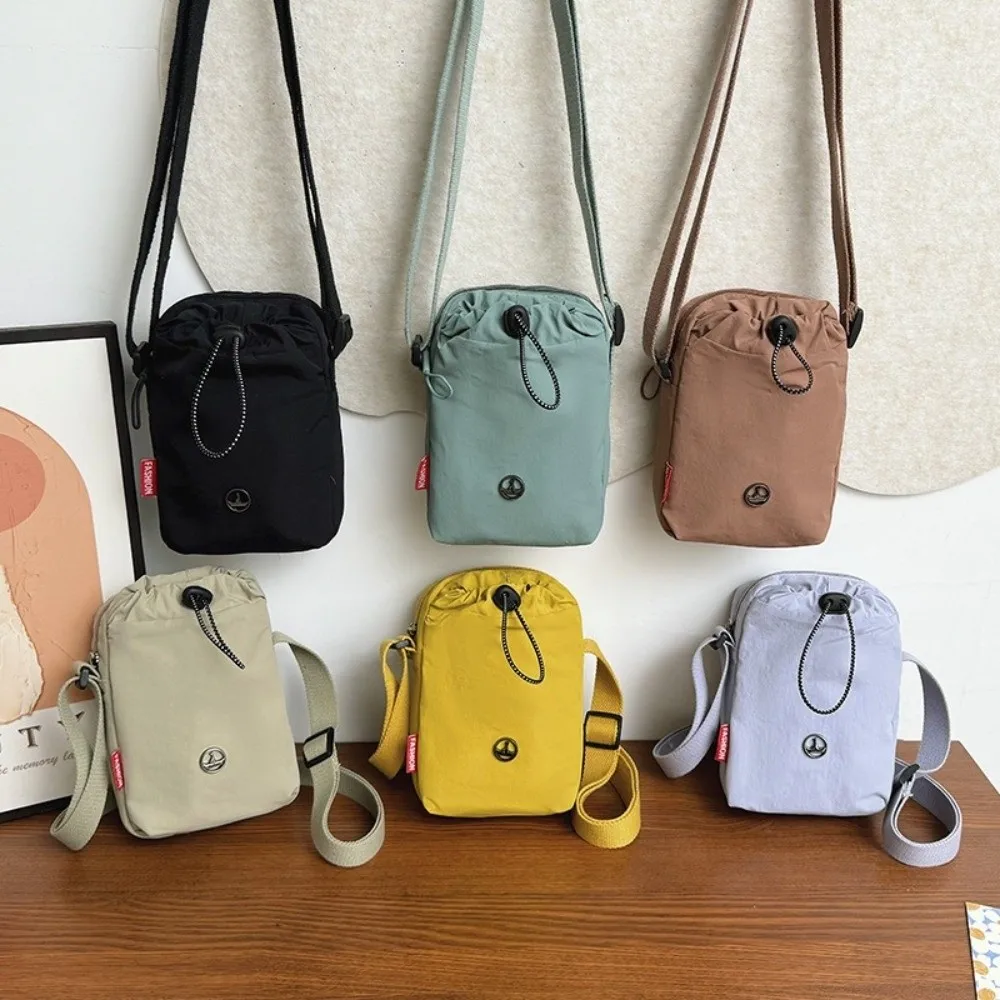 

Модная сумка на одно плечо из нейлоновой ткани, повседневная однотонная сумка через плечо, маленькая сумка в спортивном стиле на шнурке, унисекс