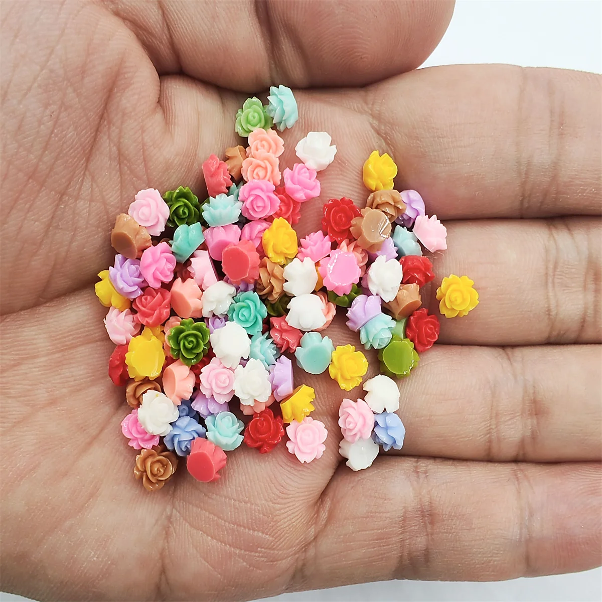 100pcs/Pack 6mm Resin Mini Pastoral Small Flower Patch Beads Refreshing Phone Case Decorative DIY Nail Embellishment Material