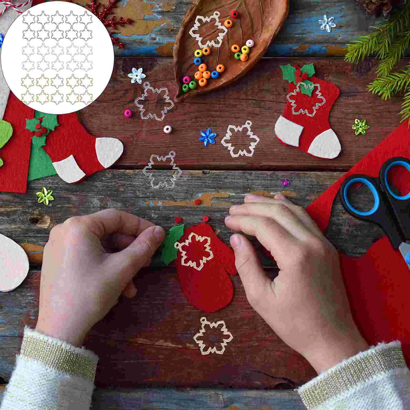 

30 Pcs Christmas Epoxy Border Hollow Mold Frames Resin Pendant Open Bezel Charms Locket