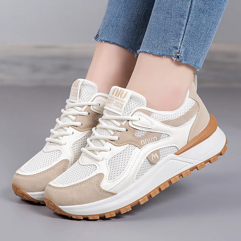 

2025 New Spring Korean version thick-soled dad shoes, student running netted sports shoes, soft-soled anti-slip casual shoes