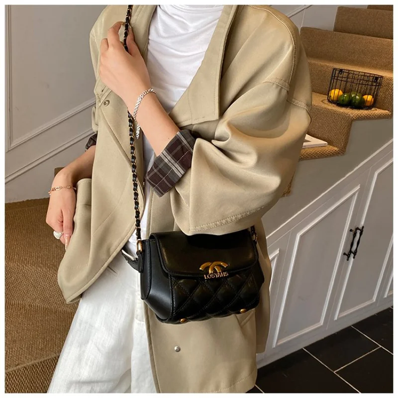 

Women Canvas Handbag with Vintage Print Classic Suitable for Daily Wear and Special Events