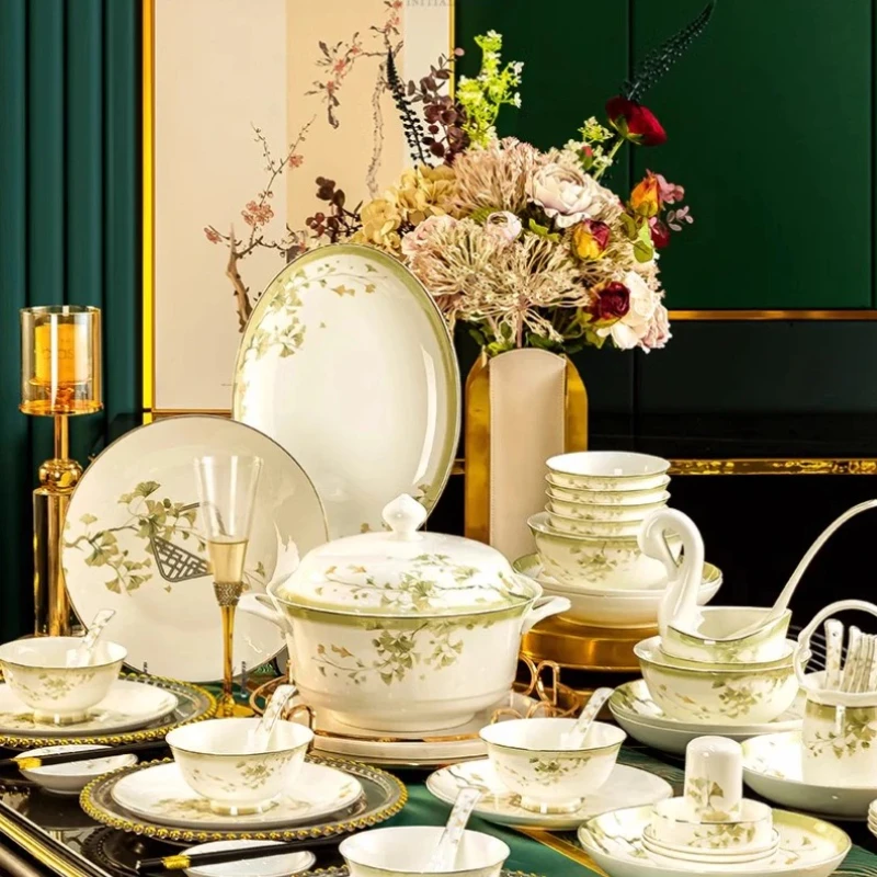 

Легкая роскошная посуда из костяного фарфора, керамическая рождественская домашняя зеленая тонкая посуда, кухонный белый обеденный набор Vaisselle, посуда