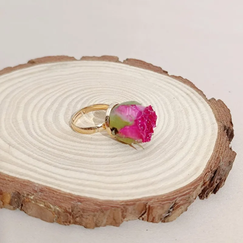 Unique Immortal Flower Rings Women Epoxy Resin Natural Rose Flower Pendant Finger Rings Creative Statement Jewelry Wholesale