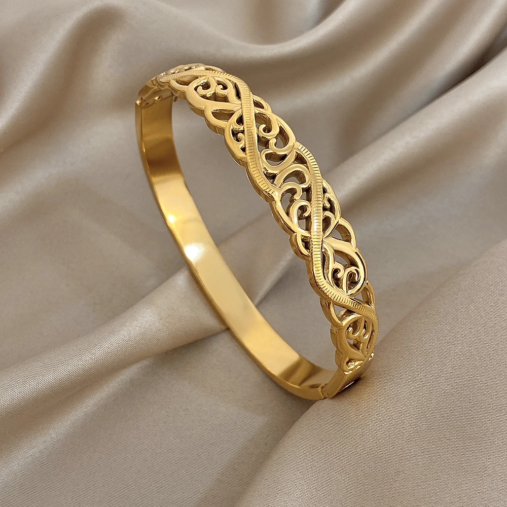 

DODOHAO Retro Gold Color Stainless Steel Wide Bracelet Women Trendy Hollow Geometry Spring Buckle Open Bangle Waterproof Jewelry