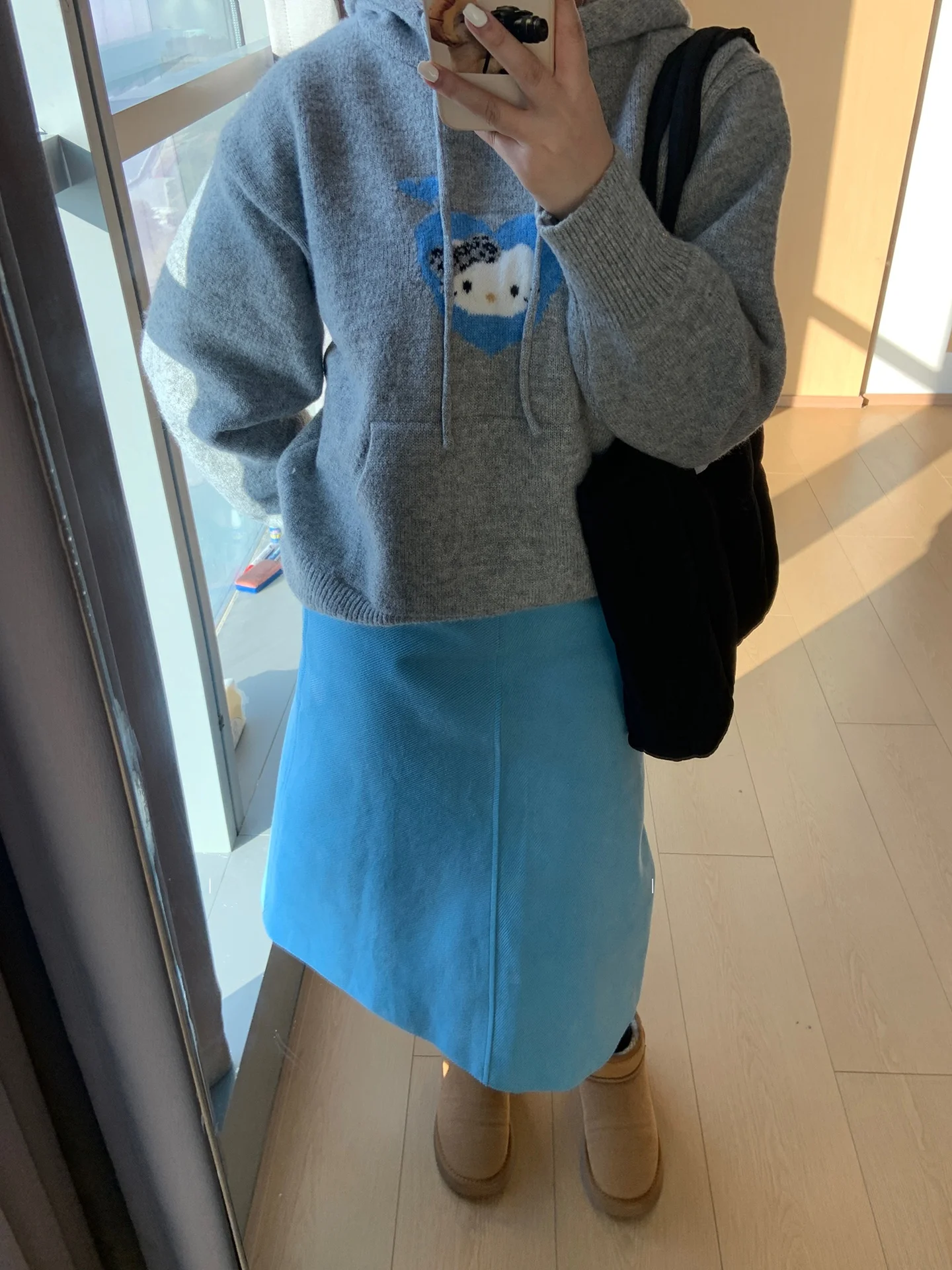 

Корейская женская вязаная толстовка с капюшоном и сердечками, длинный рукав, свободный крой, мягкая, из смеси полиэстера, акрила, нейлона и шерсти, с шапкой