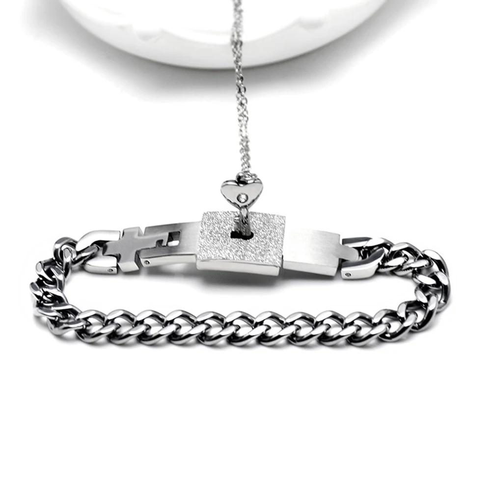 

2PCS Couple Bracelet Necklace Set Interlocking Lettering Locks Stainless Steel Eco Friendly Jewelry Corrosion