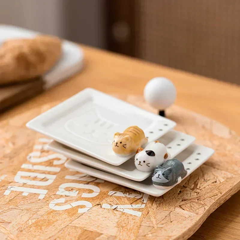 

Japanses Ceramic Tiny Plate Soy Sauce Vinegar Dessert Plates Fruit Holder Snacks Plate Dishes Cute Cat Dish Kitchen Tableware