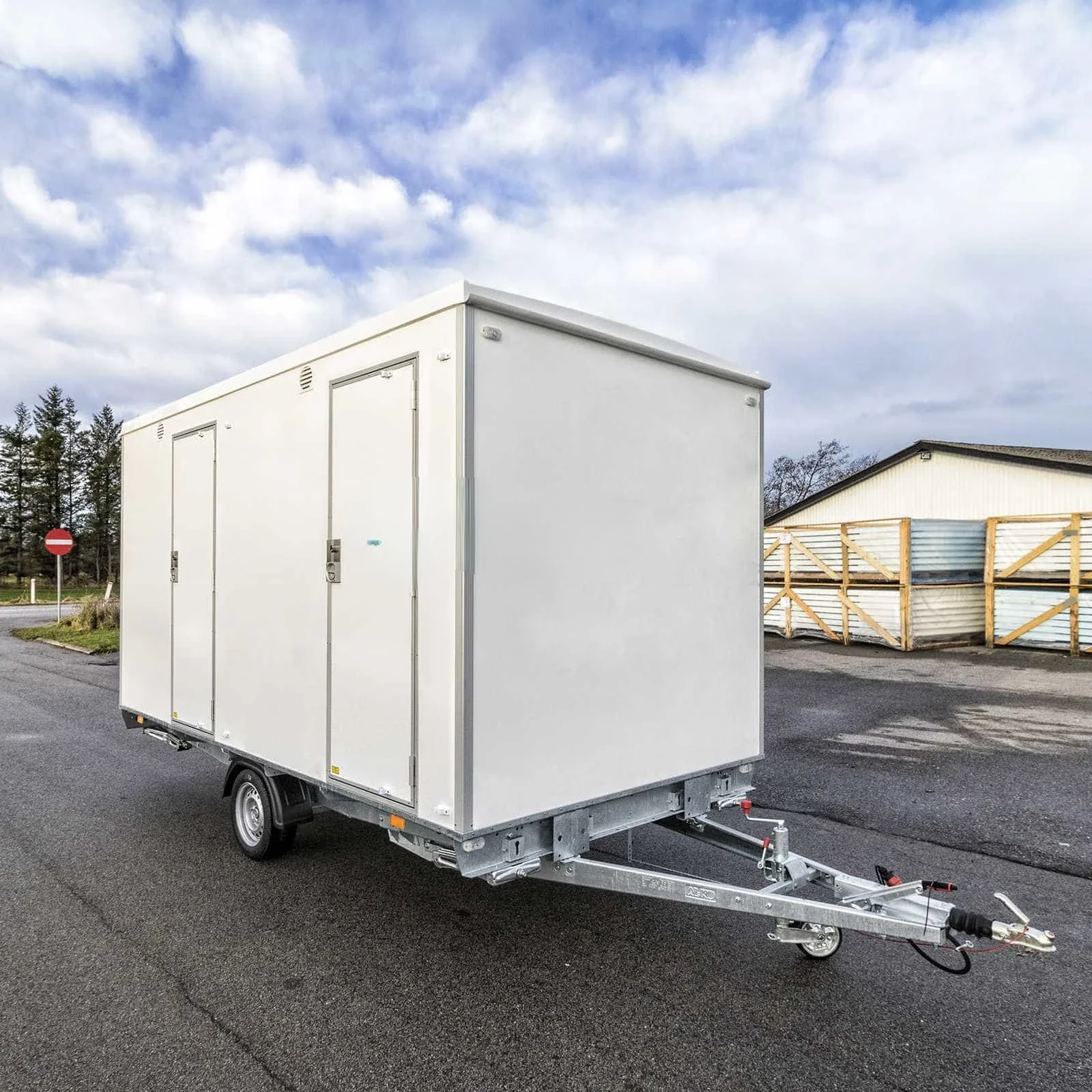 Rimorchio portatile per WC portatile economico e fineDesign Prezzo all'ingrosso Rimorchio portatile per WC Mobile di lusso