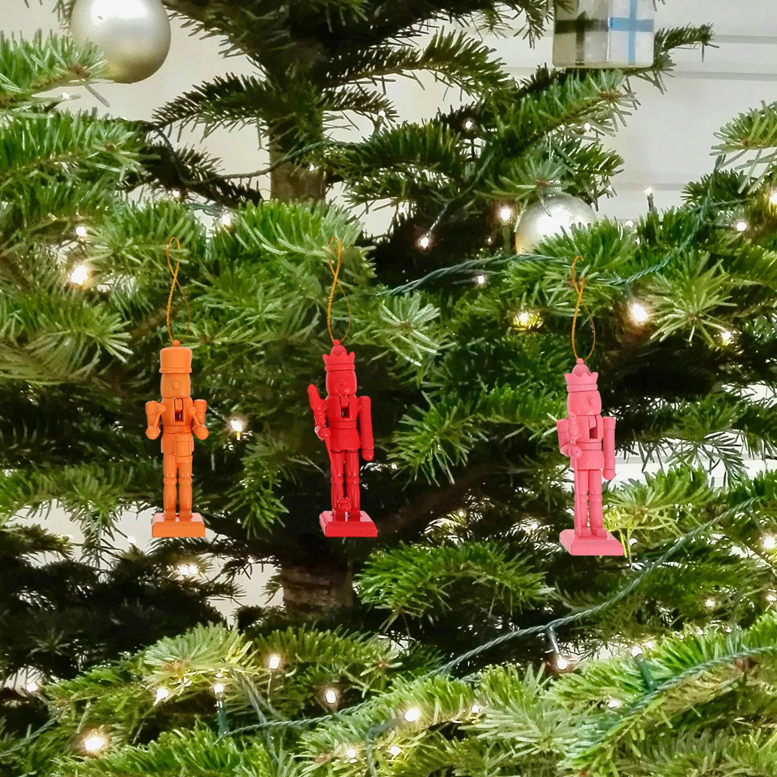 

6Pcs Wooden Nutcracker Christmas Ornaments Colorful Xmas Tree Hanging Decorations Classic Holiday Decor Nutcracker Ornaments