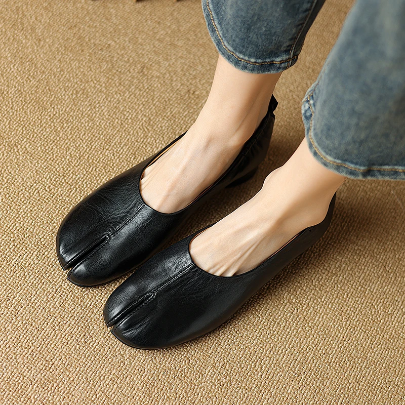 nuove-scarpe-basse-tabi-con-punta-divisa-per-cosplay-autunno-2026-scarpe-da-donna-comode-slip-on-in-pelle-mocassini-da-donna