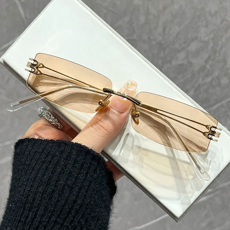 

Солнцезащитные очки без оправы квадратной формы для женщин и мужчин, люксовый бренд, дизайнерские, популярные, для путешествий и вождения, металлические, с леопардовым принтом, солнцезащитные очки-кейплеты.