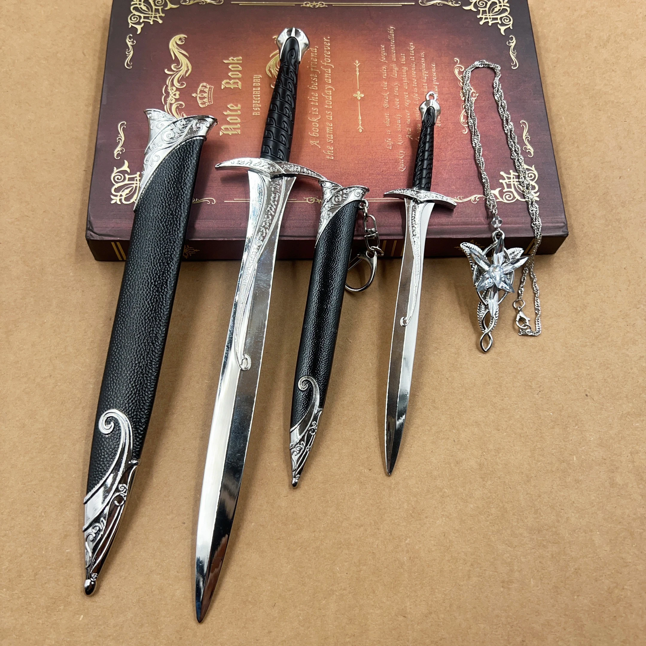 4-teiliges Schwertmodell-Set The LoTR Glamdring Aragorn Narthil Elfen Anduril Middle-Earth Vollmetall-Samurai-Schwert Schlüsselanhänger Geschenke Spielzeug