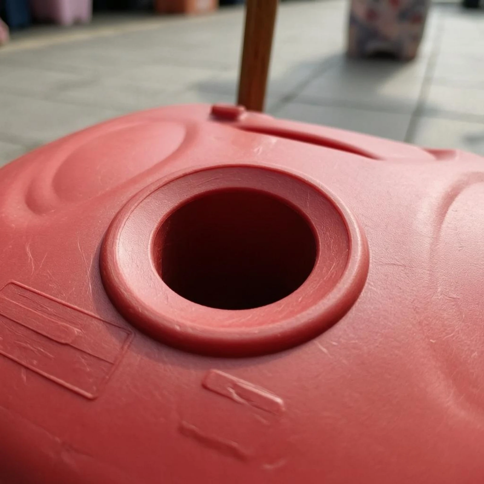 Water-Fill Umbrella Base Carrying Recess Plastic Umbrella Base Garden Support Easy Storage Outdoor Gear Weatherproof Resistant