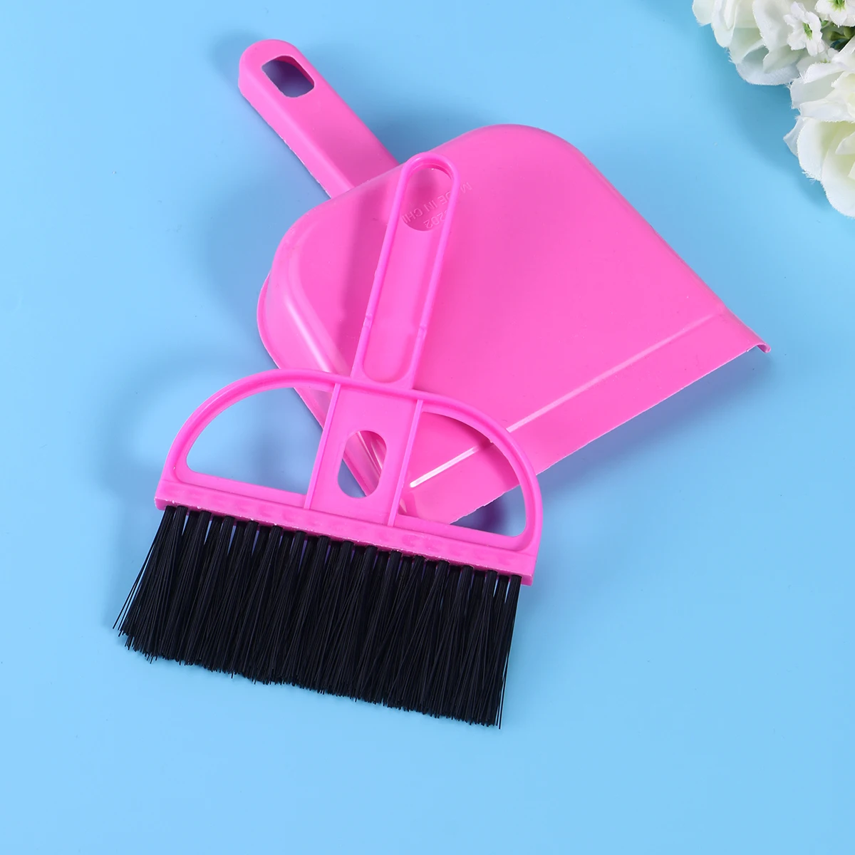

Efficient Mini Broom Dustpan Set Rosy for Hamsters Rabbits Guinea Pigs Pet Cages Household Supplies Clean Cleaning Set