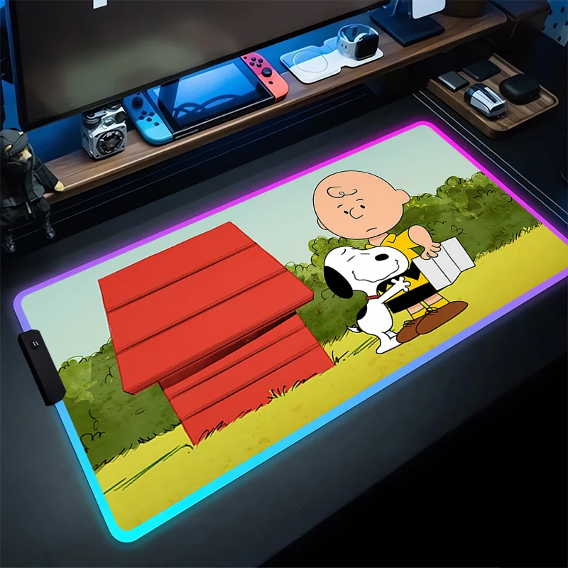 RGB Mouse Pad S-Snoopy Non-Slip Rubber Edge locking mousepads Game play mats notebook computer lovely Home Decor Mouse mat