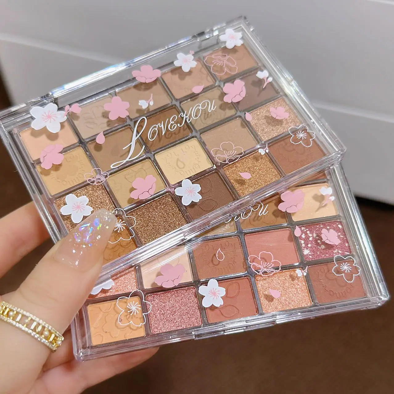 Stile coreano 20 colori Peach Blossom Eye Shadow Palette Glitter Cream Shimmer Shine Waterproof Palette Natural Matte Eye Pigment