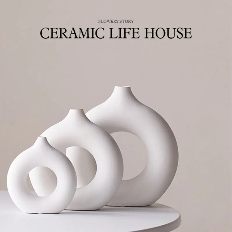 

Black & White Donut Shaped Unglazed Ceramic Vase, Stylish Elegant Floral Decor for Living Room & Dried Flower Arrangement