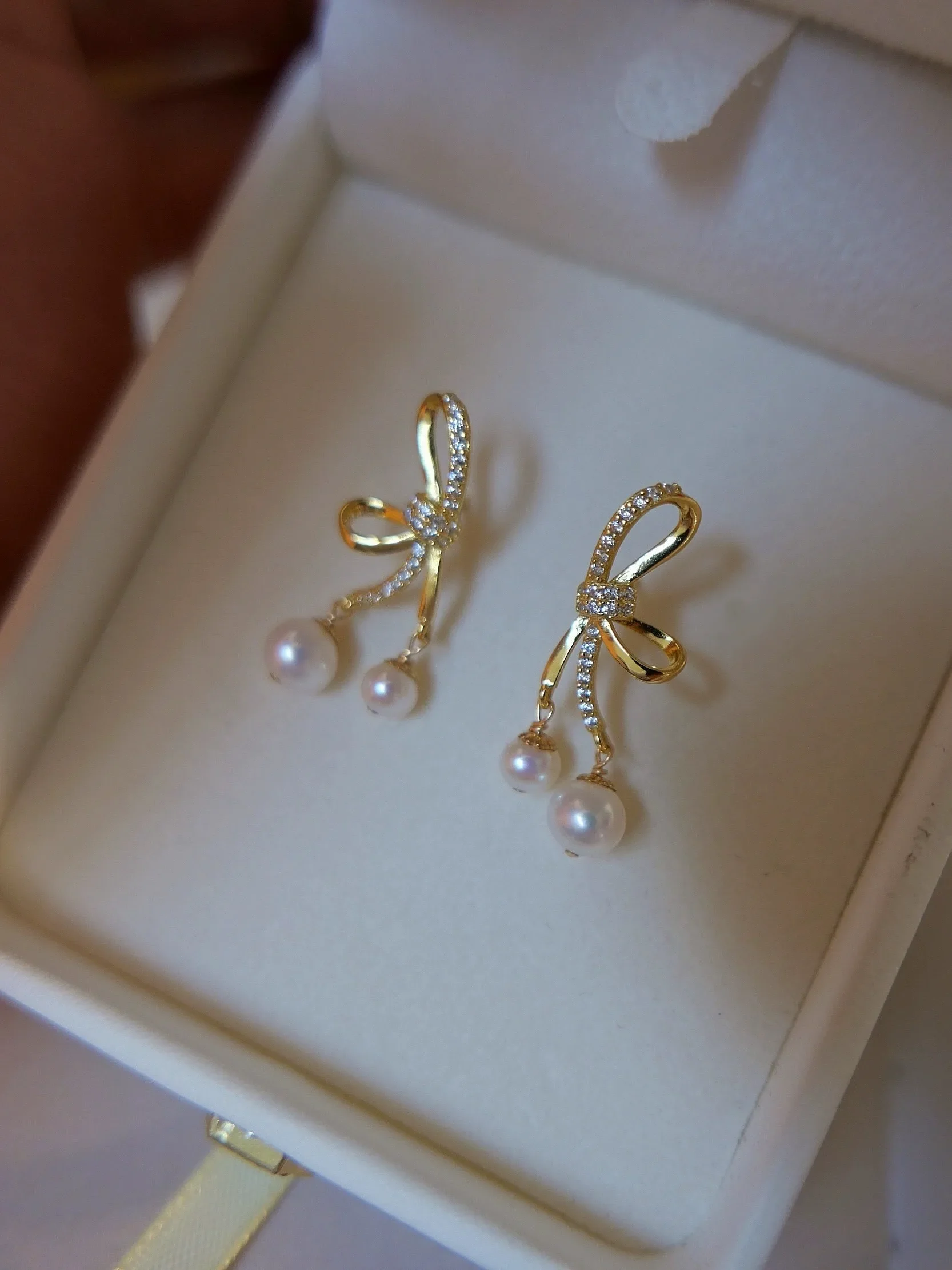 【 Yingsong Butterfly Dance 】 The whole body 925 sterling silver bow shape natural pearl earrings